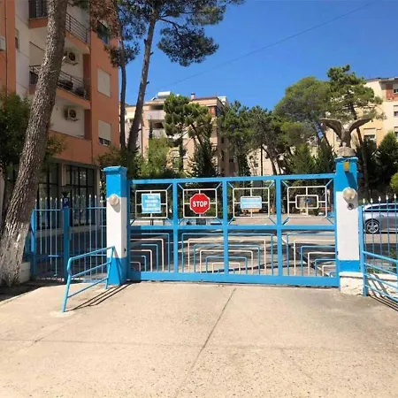 Kompleksi Freskia 골렘